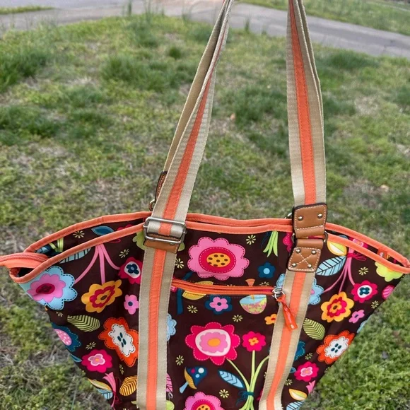 Lily Bloom Floral Tote Bag | Colorful Everyday Carry | Lightweight Travel Bag - Picture 7 of 7